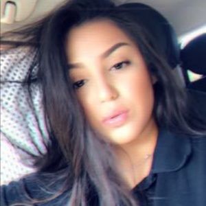 Meet your Posher, Layla